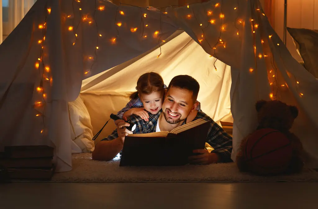 Baufinanzierung-Foerderprogramme-Hausbau-Familie